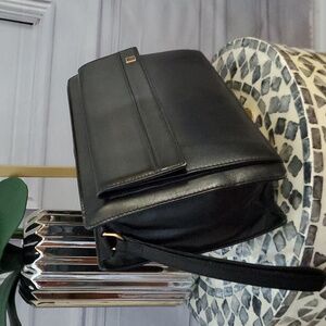 Dunhill Elegant Luxury Black Fine Leather Clutch Travel bag wristlet unisex EUC